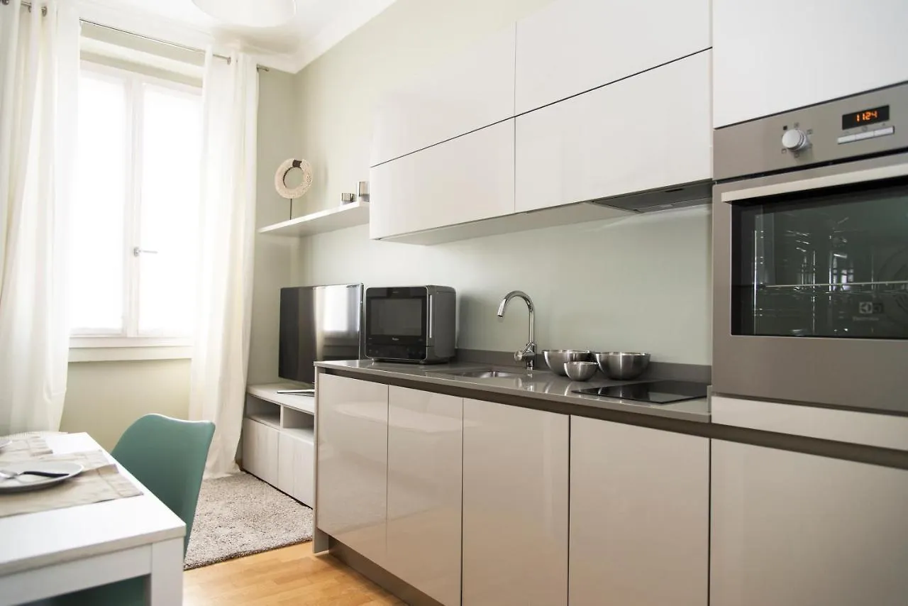 Apartment Modern 1 Bedroom Flat Metro Stop Milan